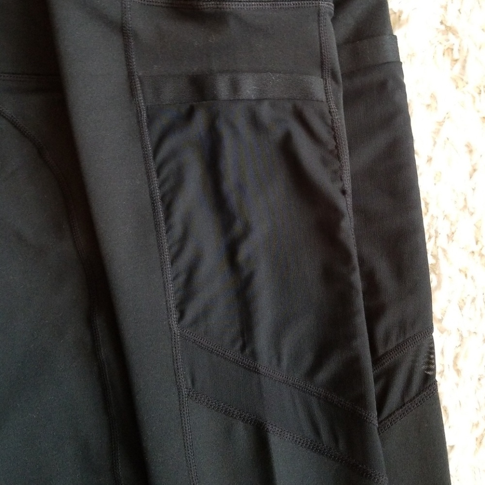 Nwot 3pc Fabletics Bundle - image 3
